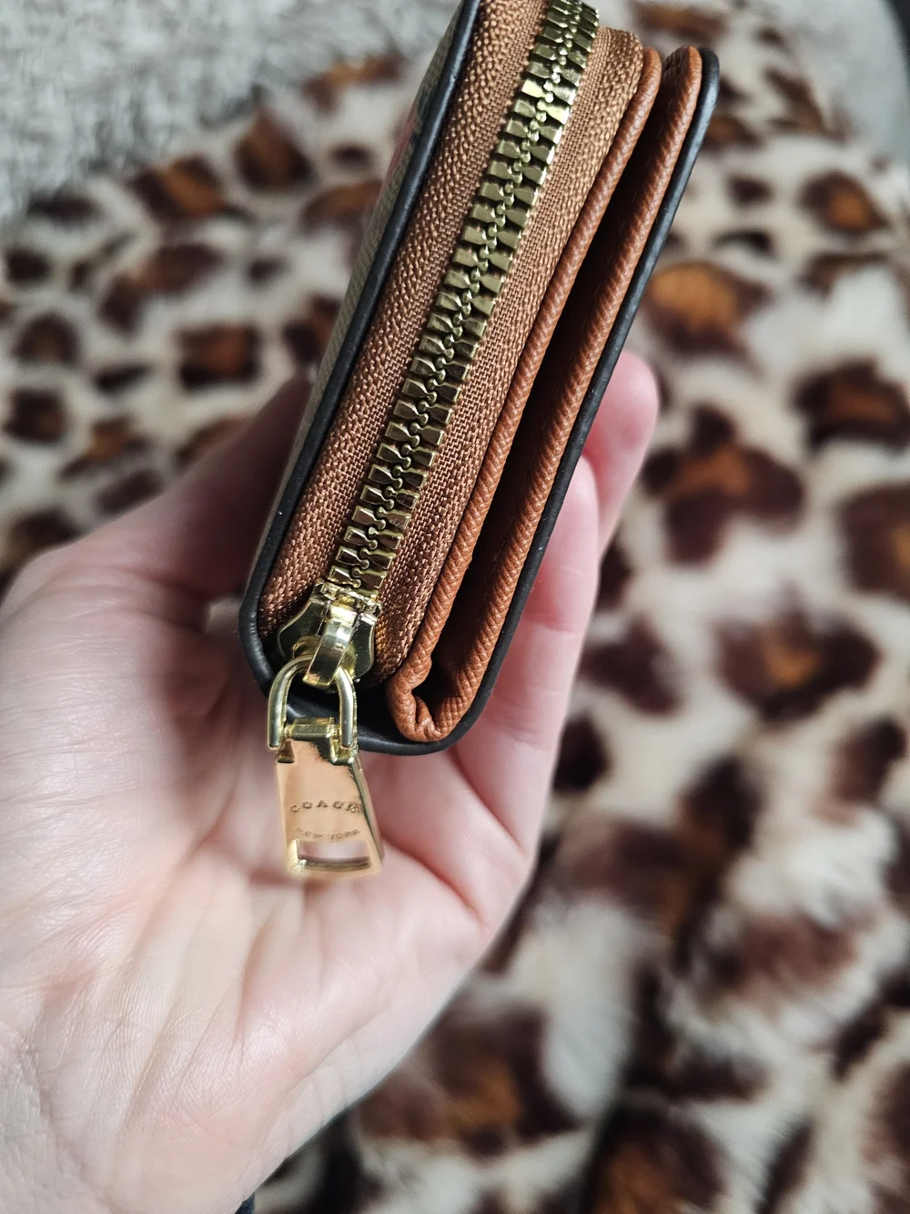 COACH Beige Floral Signature Zip Wallet with Brown Leather Trim 🌸 - Picture 5 of 7